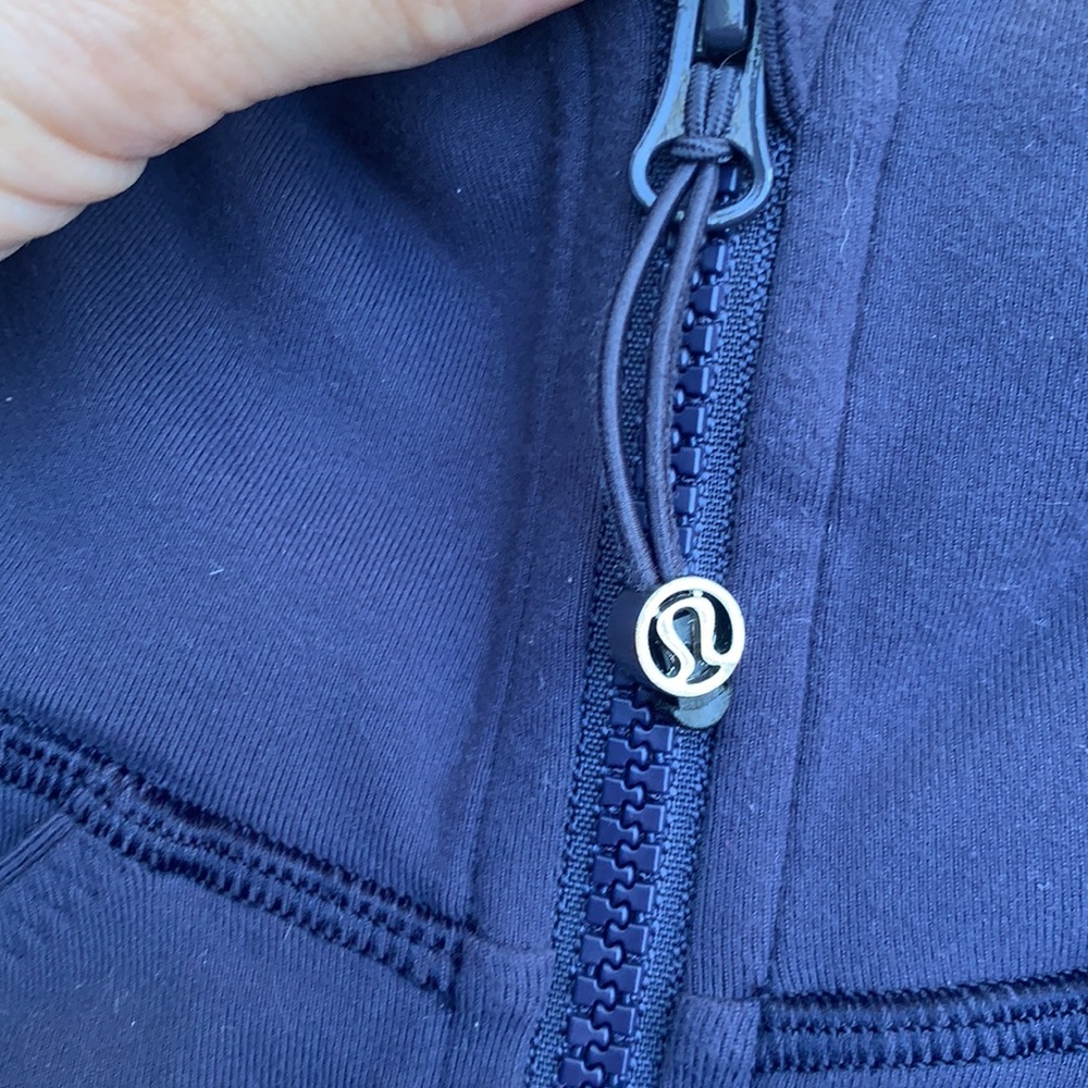 Lululemon zip up jacket - Picture 3 of 6